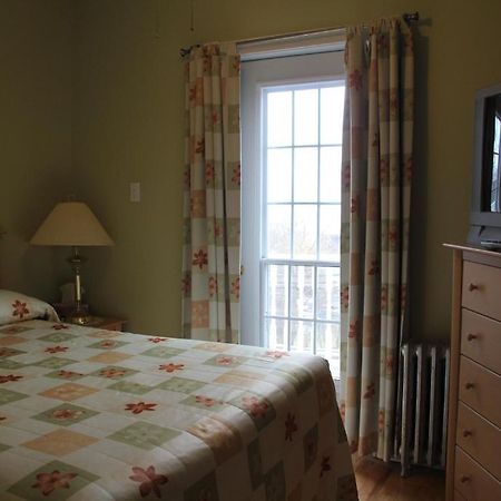 Dolan'S Inn & Suites 皮克图 外观 照片